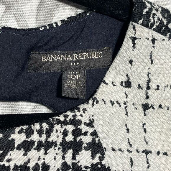 BANANA REPUBLIC Plaid Sheath Dress - Picture 5 of 6